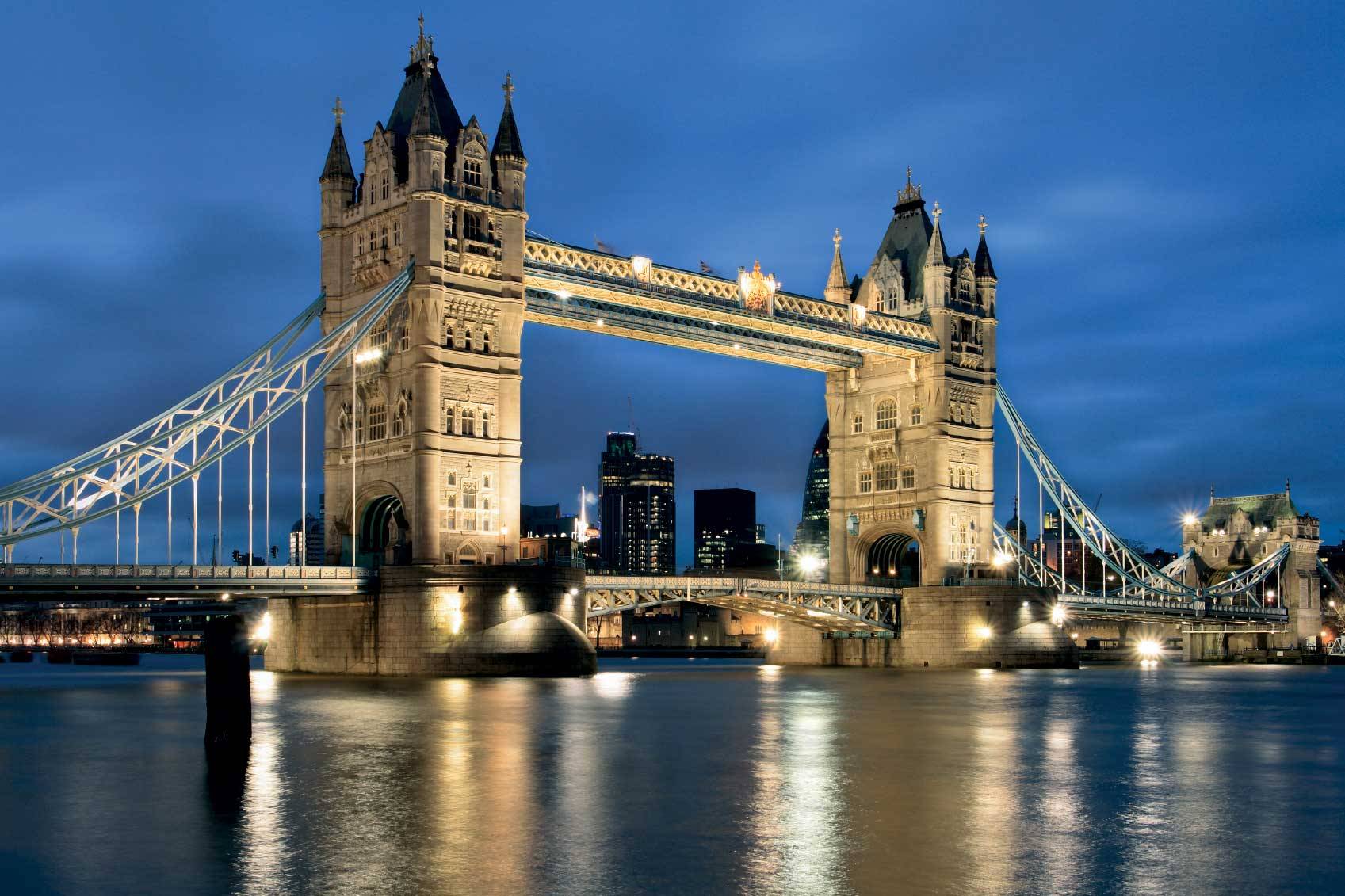 Uk. Юнайтед кингдом достопримечательности. Букингемский мост в Лондоне. Тауэрский мост достопримечательности Лондона. Портлвен Великобритания.
